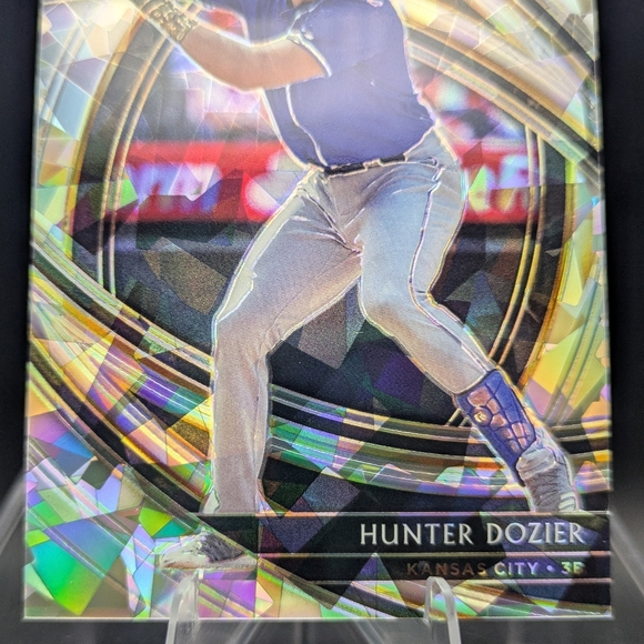 Sick Card! 2020 Panini Select Cracked Ice Prizm Premier Level Hunter Dozier /25 - Picture 3 of 5